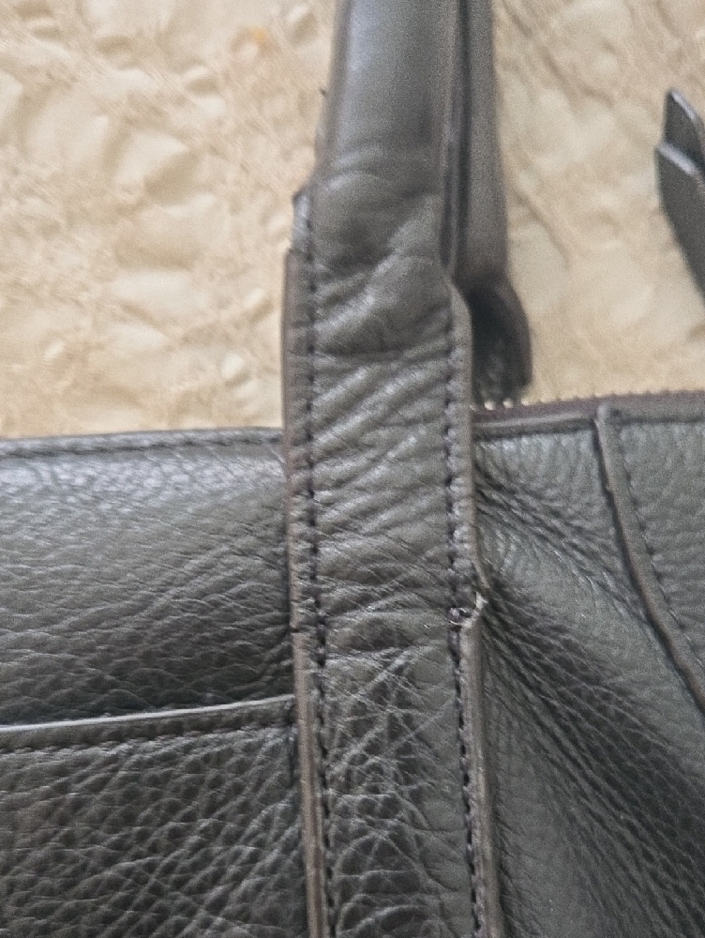 Lodis Black Pebbled Leather Tote Quiet Luxury Normcore Classic Shoulder Bag - Picture 13 of 14